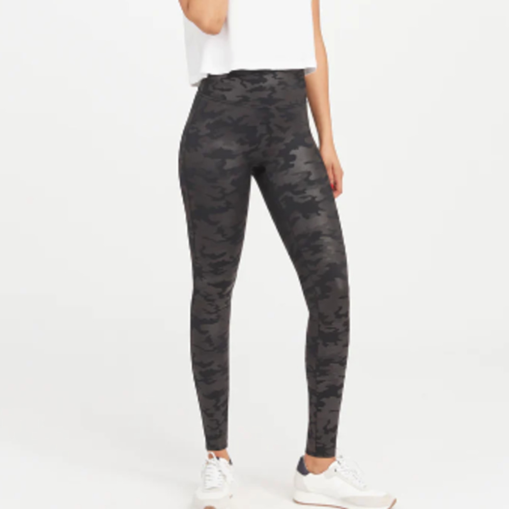 Spanx Faux Leather Camo Leggings Black Reflective Women's SM